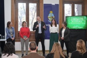 Susbielles lanzó programa Quedate en la Escuela con becas de transporte y equipo itinerante para revinculación estudiantil.