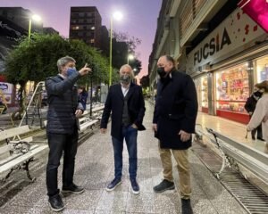 Se inauguró la primera etapa de renovación de la Peatonal Drago con la instalación de 24 luminarias LED de 100W. Próximamente se realizarán trabajos en desagües pluviales