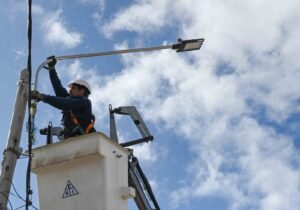 Cuatro empresas compitieron por licitación de infraestructura eléctrica en cuatro barrios bahienses.