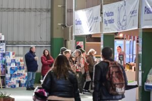 Mercado Bahiense abre con descuentos del 40% usando Mercado Bonaerenses con DNI.