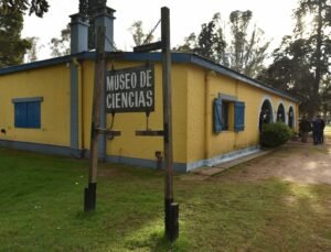 Los museos municipales atienden al público sábados y domingos de 16 a 20 horas. Entre semana: martes y miércoles de 9 a 13