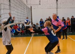 Inició la Liga Municipal de Newcom con 12 equipos en Club La Esperanza