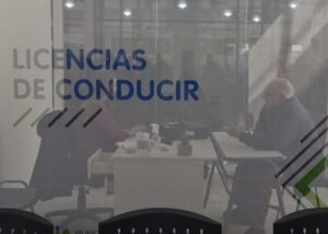 Las oficinas municipales de tránsito en Paseo del Sol y Cabildo atienden de lunes a viernes. Retiro de licencias de 8 a 16hs