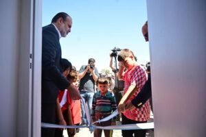 Inauguran obras en club Huracán con presencia del intendente Susbielles y Profertil.