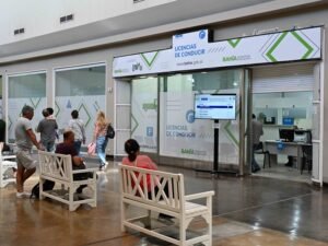 Se reactivaron los trámites de licencias de conducir suspendidos por el servicio CENAT nacional.