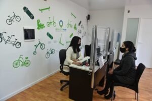Disponible puesto de atención del sistema de Estacionamiento Medido y Pago en Mercado Municipal de lunes a viernes de 8 a 14 hs. Servicios: descarga y cobro de infracciones