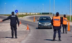 Implementan registro de ingresos a la ciudad mediante 6 puntos de control para detectar casos COVID-19.