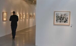 La muestra fotográfica En Tránsito del Museo Nacional de Bellas Artes se exhibe en 2 Museos hasta el domingo.