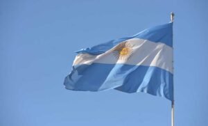 Bahía Blanca realizará un acto protocolar el martes 20 de marzo a las 9:30 hs para conmemorar el Día de la Bandera y honrar al General Manuel Belgrano en el aniversario de su fallecimiento. La ceremonia se llevará a cabo en el monumento ubicado en avenida Parchappe y Falucho.