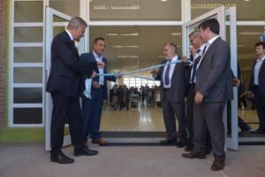La Universidad Nacional del Sur inauguró un nuevo pabellón de aulas en el campus de Palihue.