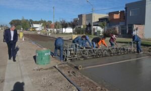 Inician pavimentación de calle Parera con inversión de 27 millones para conectar cinco barrios con el centro.