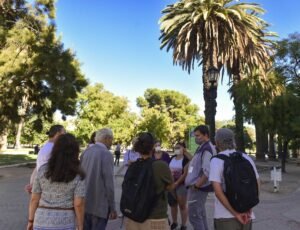 Se realizará una caminata guiada gratuita por el centro histórico bahiense con salida desde la peatonal Drago. Inscripción previa con cupos limitados. Se suspende por mal clima.