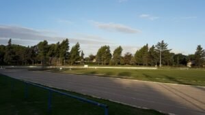 Abre pista de atletismo en Las Tres Villas con turnos de 45 minutos.