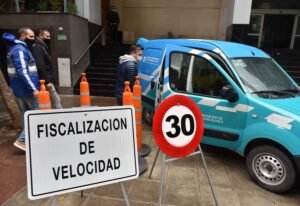 La ciudad incorpora un nuevo radar móvil de alta tecnología como parte de las acciones por la Semana Mundial de Seguridad Vial. Serán tres unidades móviles más ocho radares fijos para controlar velocidades en arterias urbanas