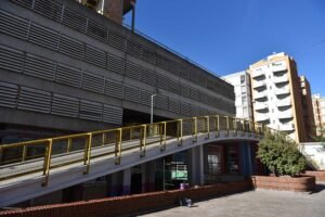El estacionamiento del Mercado Municipal amplía su horario de atención los viernes y sábados