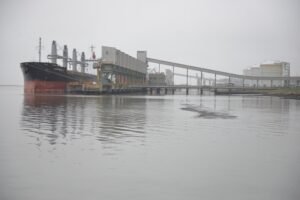 Susbielles destacó ventajas de Bahía Blanca para proyecto YPF-Petronas de gas licuado.