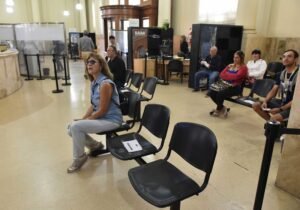 La Secretaría de Economía exime tasas mínimas a contribuyentes sin ingresos e incorpora Mercado Pago en pagos municipales.