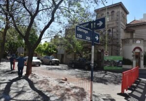 Comenzaron los trabajos de diseño del Paseo Peatonal Portugal entre las calles Dorrego y Zeballos. El proyecto es resultado de una articulación público-privada entre el Municipio y la firma Bonacorsi