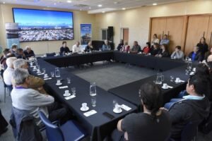 Susbielles encabezó jornada de trabajo en Ingeniero White con instituciones