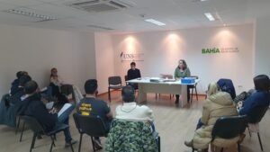 Se realizó una reunión con viveros locales para presentar el Plan Director de Arbolado Urbano e invitarlos a la 1ª Jornada de Taller de Paisajismo en septiembre. El convenio con la UNS incluirá talleres