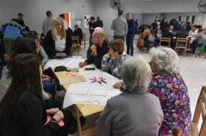 Se realizó una nueva reunión de gabinete en barrios con referentes de Villa del Parque y Eduardo Cenci. Se dialogó sobre pavimentación