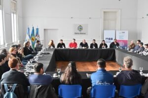 Susbielles recibe autoridades del IPAC para repasar acciones conjuntas de reconstrucción post-temporal con cooperativas locales.