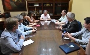 Intendente Gay se reunió con universidades y CONICET para posicionar la ciudad como polo académico-científico.
