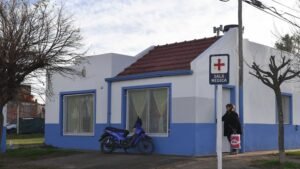 Unidad sanitaria de Grünbein cierra por mantenimiento; consultas COVID derivadas a Villa Gloria.