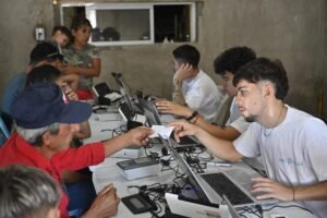 La Municipalidad realiza operativos gratuitos de documentación en tres barrios con 200 turnos diarios.